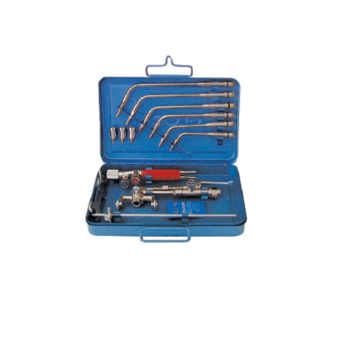 Garniture légère de soudure et découpage